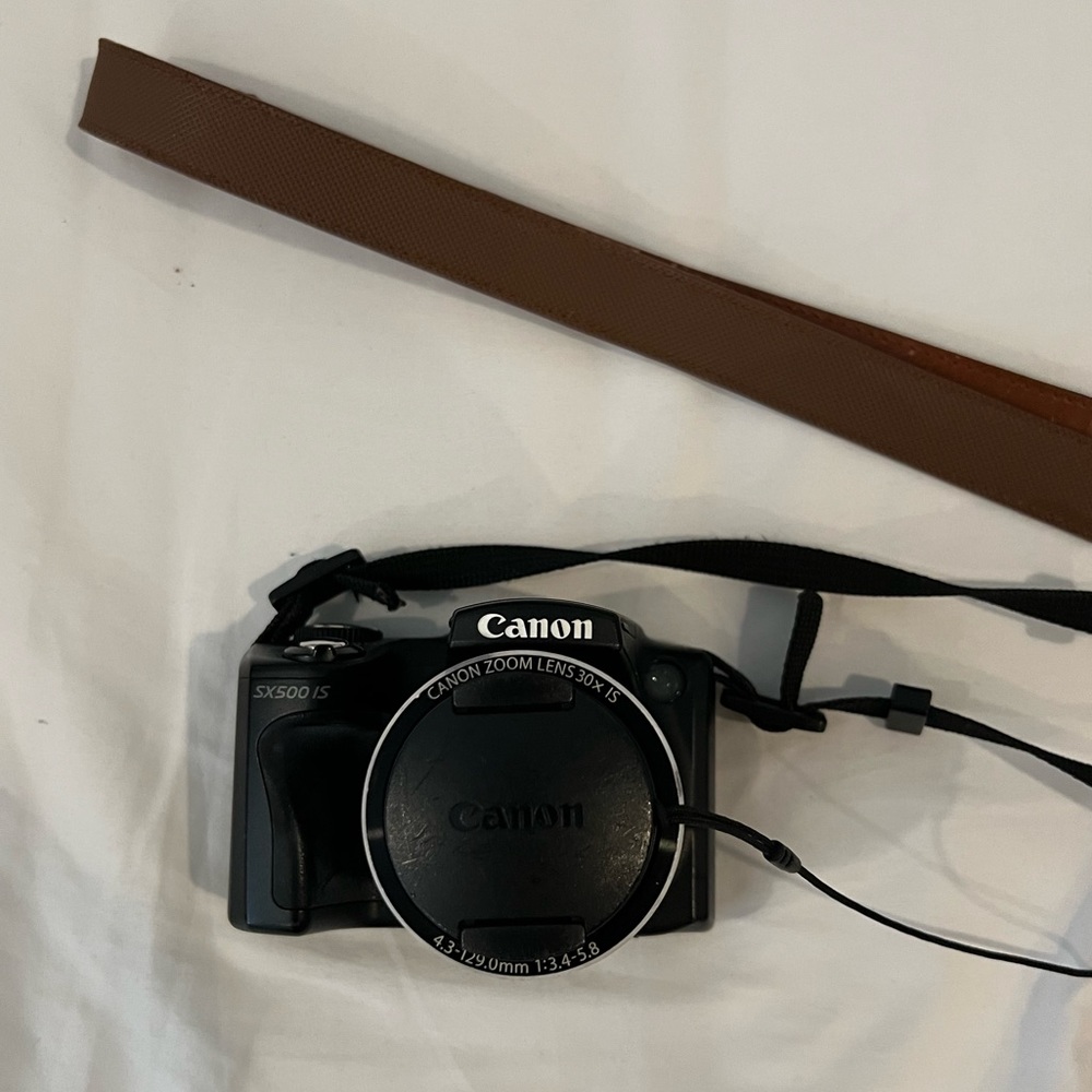 Canon Powershot SX500is Digital Camera